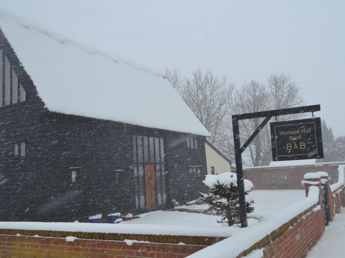 Wortwell Hall Barn Exterior photo
